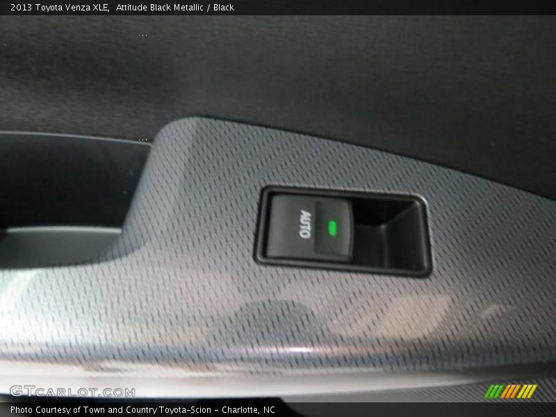Attitude Black Metallic / Black 2013 Toyota Venza XLE