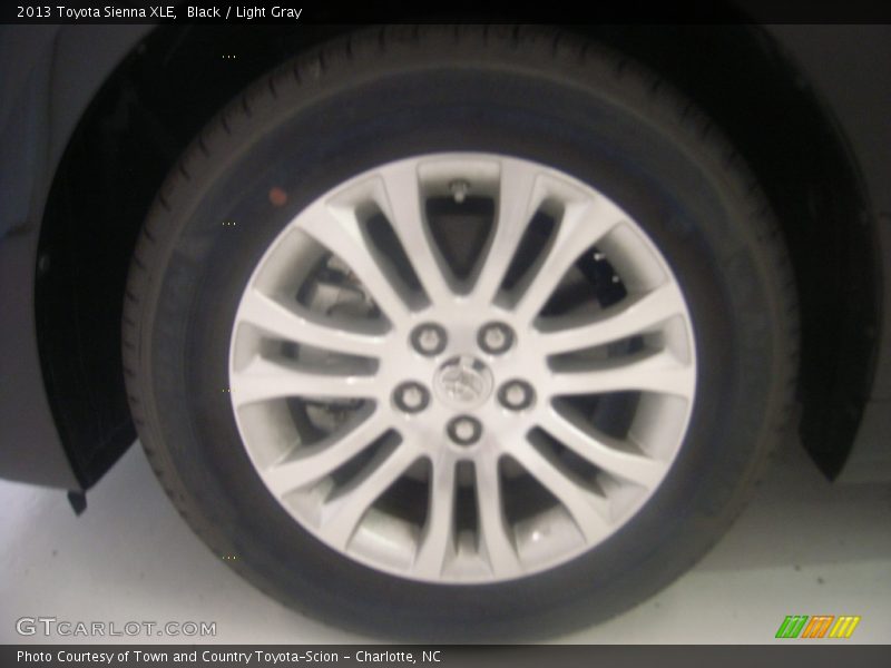 Black / Light Gray 2013 Toyota Sienna XLE