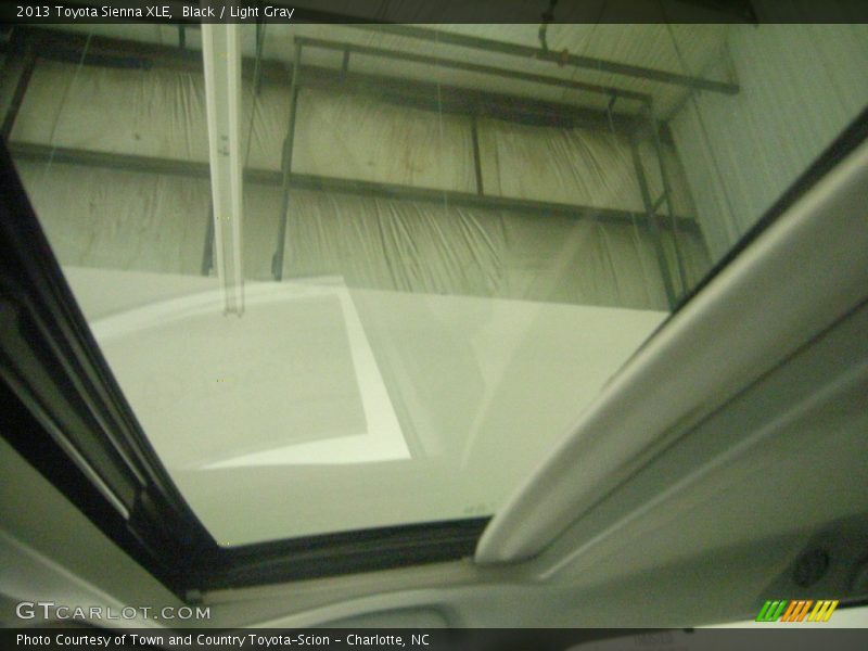 Black / Light Gray 2013 Toyota Sienna XLE