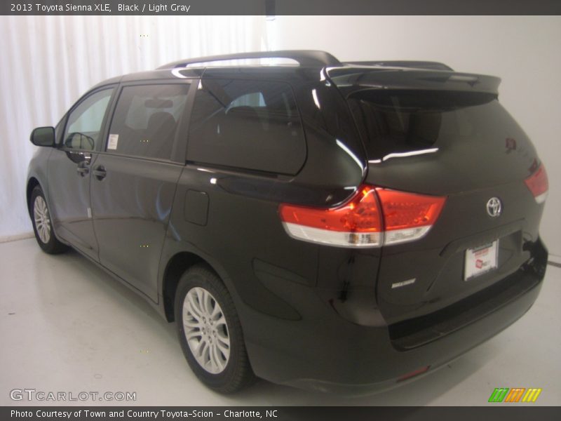 Black / Light Gray 2013 Toyota Sienna XLE