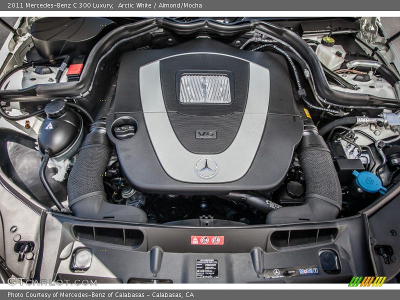 Arctic White / Almond/Mocha 2011 Mercedes-Benz C 300 Luxury