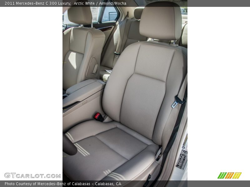 Arctic White / Almond/Mocha 2011 Mercedes-Benz C 300 Luxury