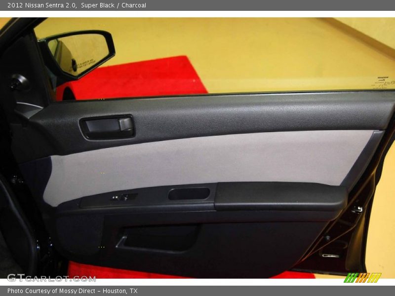 Super Black / Charcoal 2012 Nissan Sentra 2.0