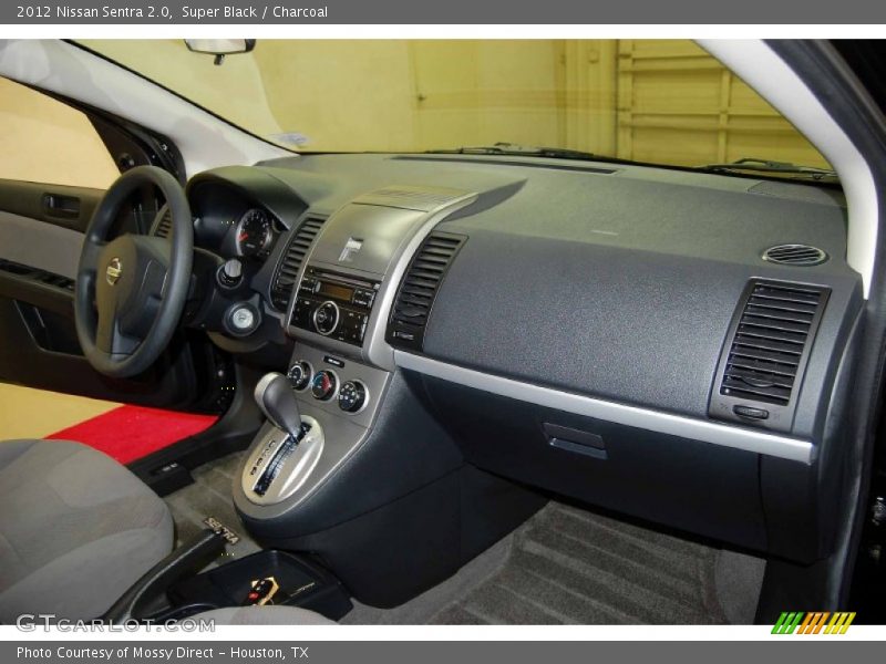 Super Black / Charcoal 2012 Nissan Sentra 2.0