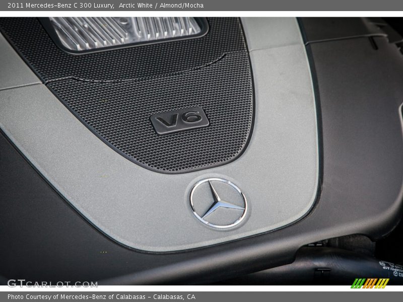 Arctic White / Almond/Mocha 2011 Mercedes-Benz C 300 Luxury