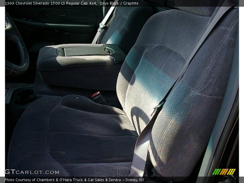 Onyx Black / Graphite 1999 Chevrolet Silverado 1500 LS Regular Cab 4x4