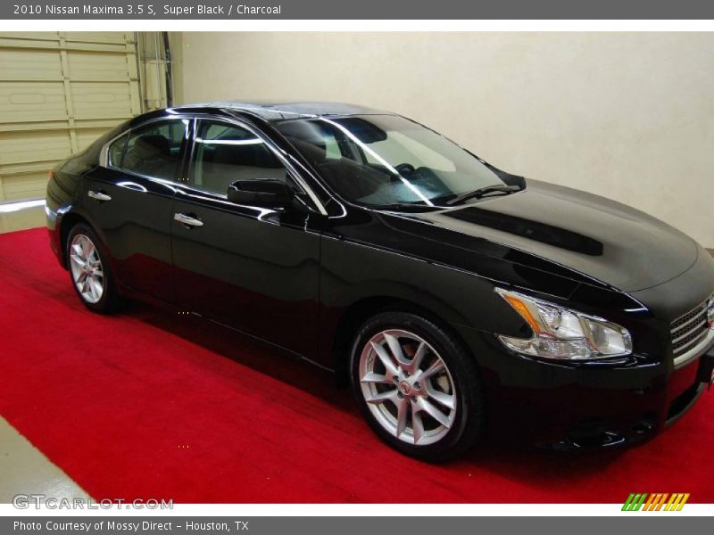 Super Black / Charcoal 2010 Nissan Maxima 3.5 S