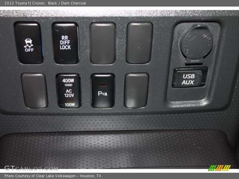 Black / Dark Charcoal 2013 Toyota FJ Cruiser