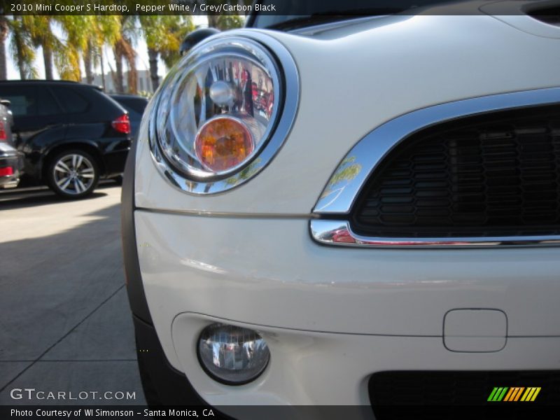 Pepper White / Grey/Carbon Black 2010 Mini Cooper S Hardtop
