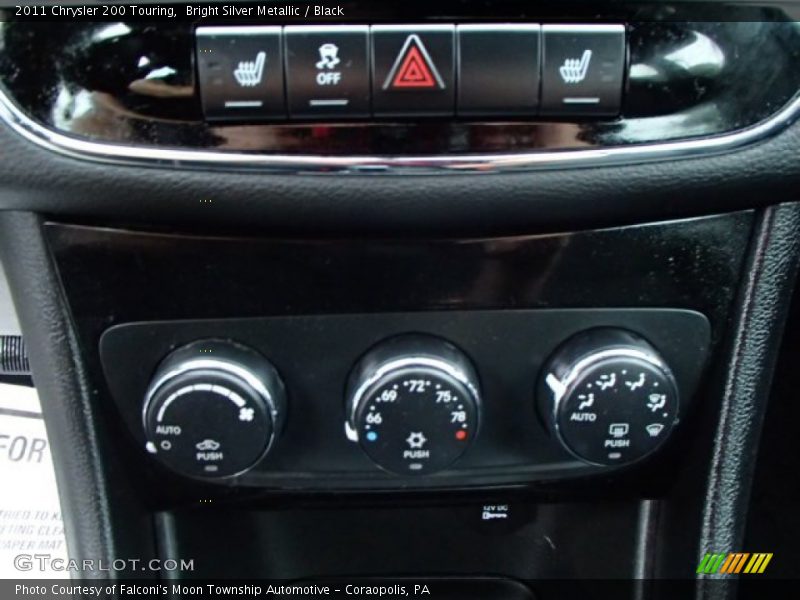 Bright Silver Metallic / Black 2011 Chrysler 200 Touring