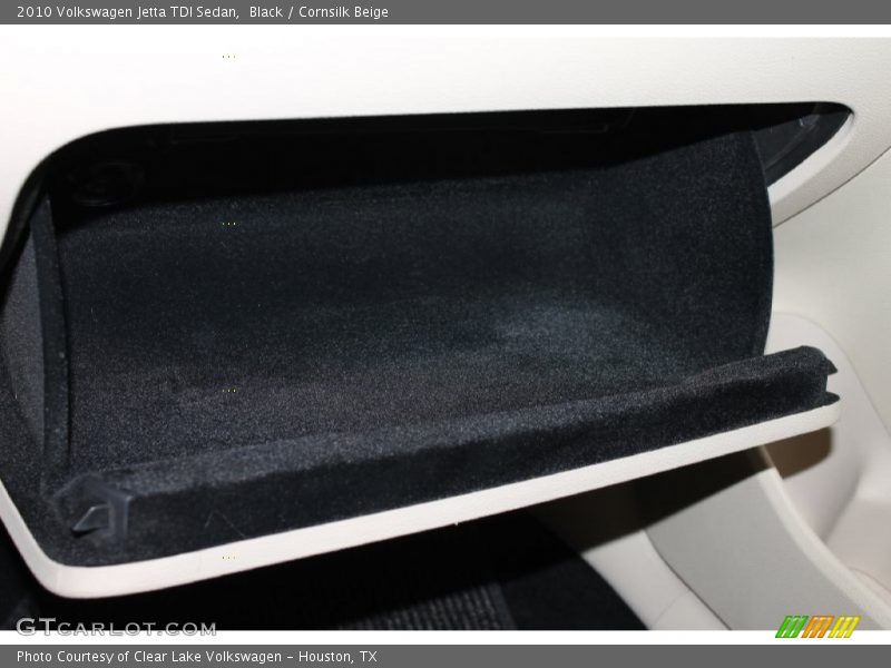 Black / Cornsilk Beige 2010 Volkswagen Jetta TDI Sedan