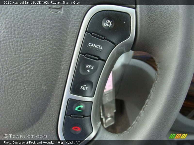Radiant Silver / Gray 2010 Hyundai Santa Fe SE 4WD