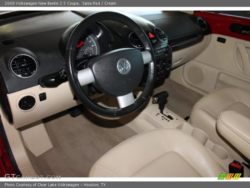 Salsa Red / Cream 2009 Volkswagen New Beetle 2.5 Coupe