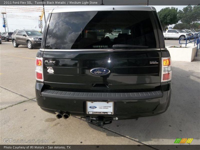 Tuxedo Black Metallic / Medium Light Stone 2011 Ford Flex SEL