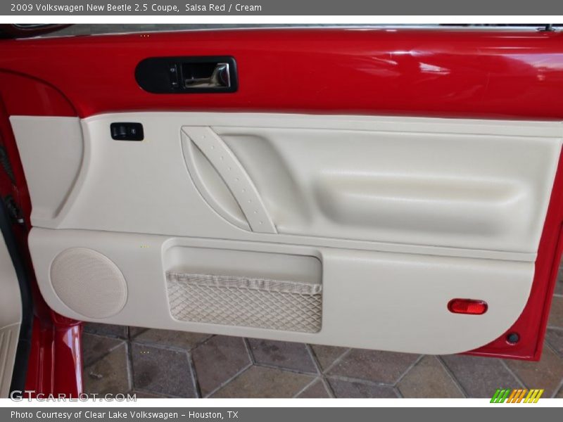 Salsa Red / Cream 2009 Volkswagen New Beetle 2.5 Coupe
