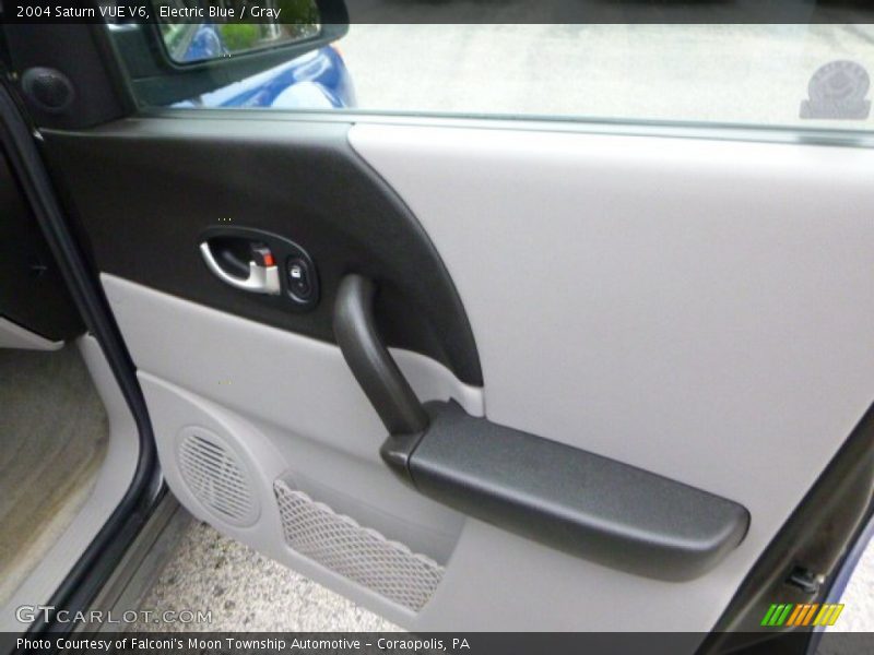 Electric Blue / Gray 2004 Saturn VUE V6