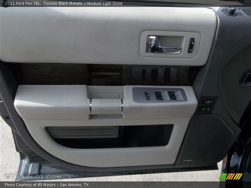 Tuxedo Black Metallic / Medium Light Stone 2011 Ford Flex SEL