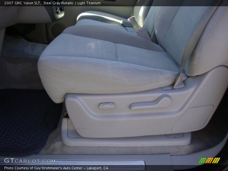 Steel Gray Metallic / Light Titanium 2007 GMC Yukon SLT