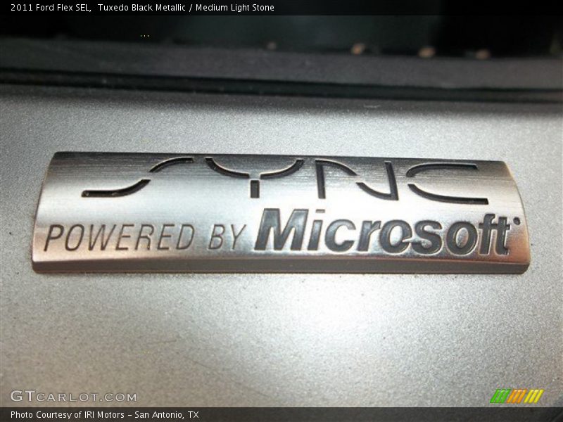 Tuxedo Black Metallic / Medium Light Stone 2011 Ford Flex SEL