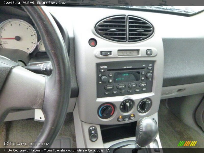 Electric Blue / Gray 2004 Saturn VUE V6