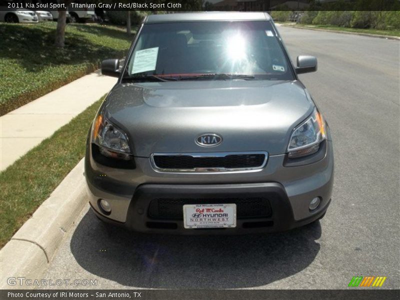 Titanium Gray / Red/Black Sport Cloth 2011 Kia Soul Sport