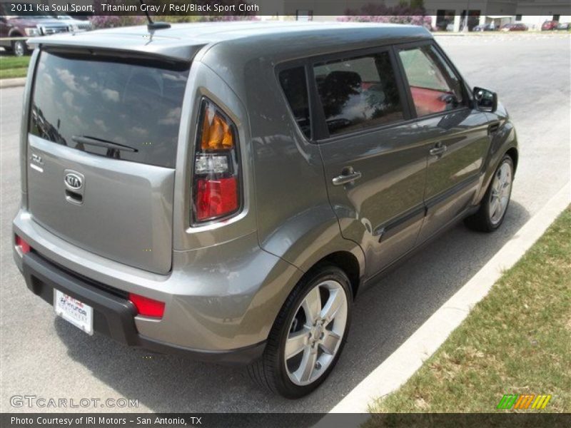 Titanium Gray / Red/Black Sport Cloth 2011 Kia Soul Sport