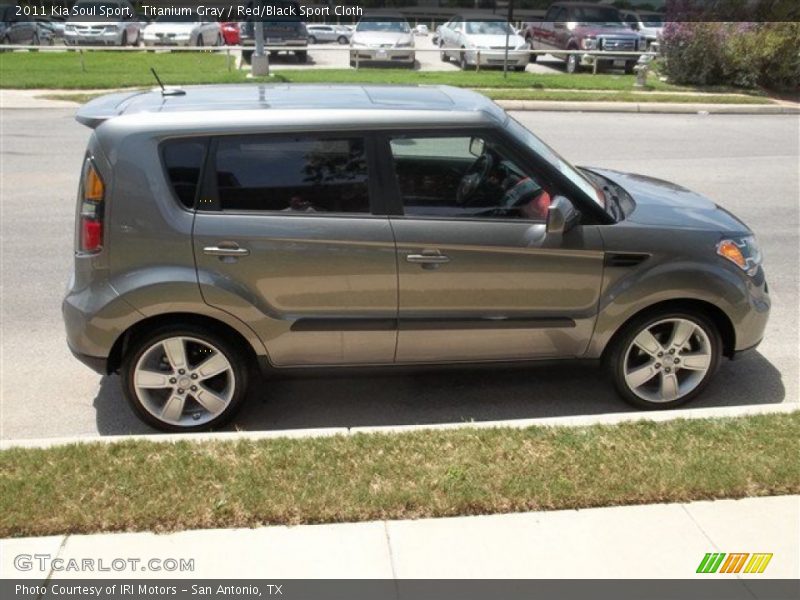 Titanium Gray / Red/Black Sport Cloth 2011 Kia Soul Sport