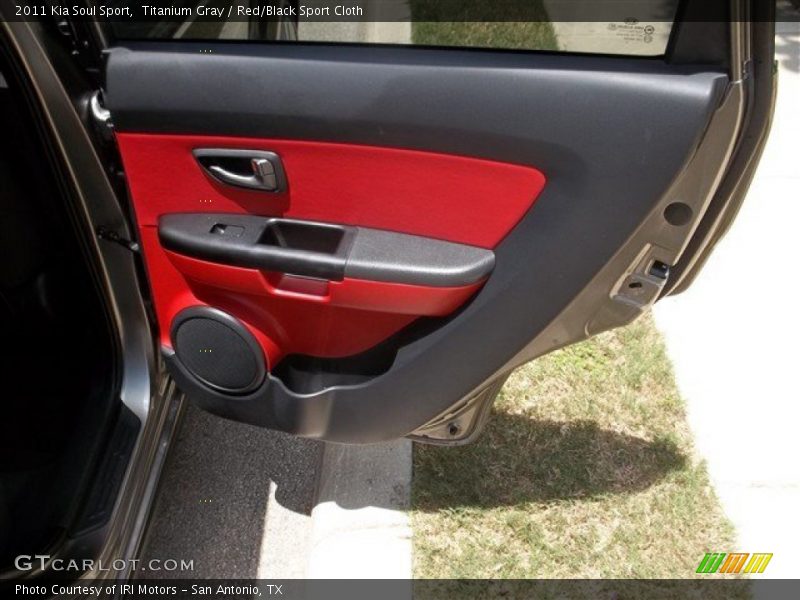 Titanium Gray / Red/Black Sport Cloth 2011 Kia Soul Sport