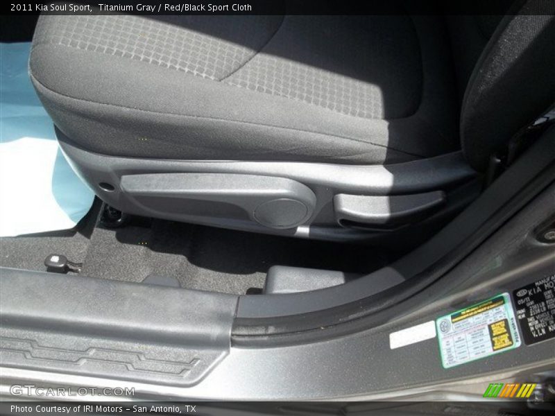 Titanium Gray / Red/Black Sport Cloth 2011 Kia Soul Sport