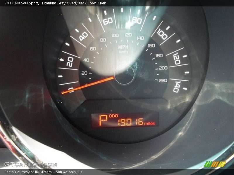 Titanium Gray / Red/Black Sport Cloth 2011 Kia Soul Sport