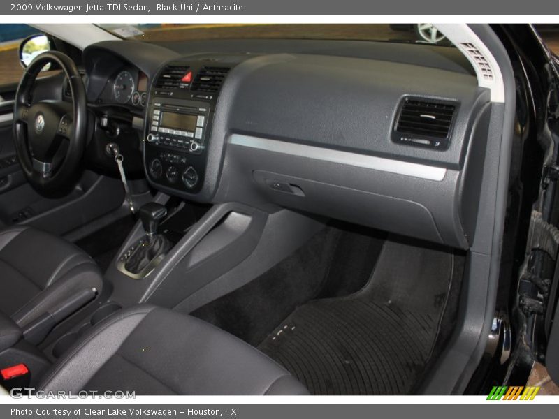 Black Uni / Anthracite 2009 Volkswagen Jetta TDI Sedan