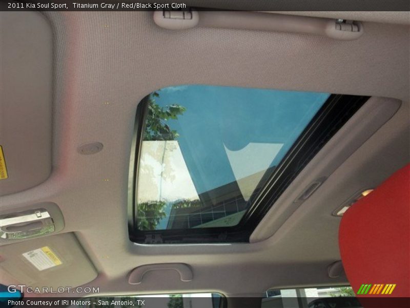 Titanium Gray / Red/Black Sport Cloth 2011 Kia Soul Sport