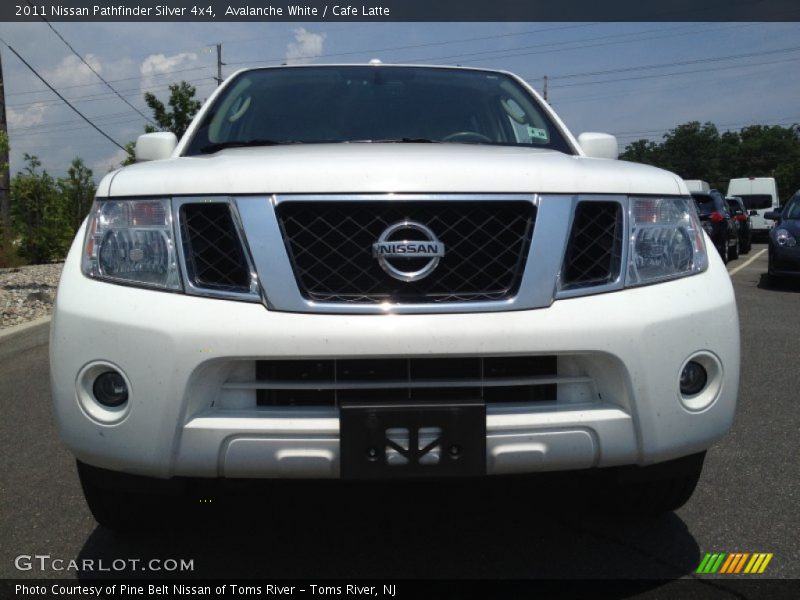 Avalanche White / Cafe Latte 2011 Nissan Pathfinder Silver 4x4