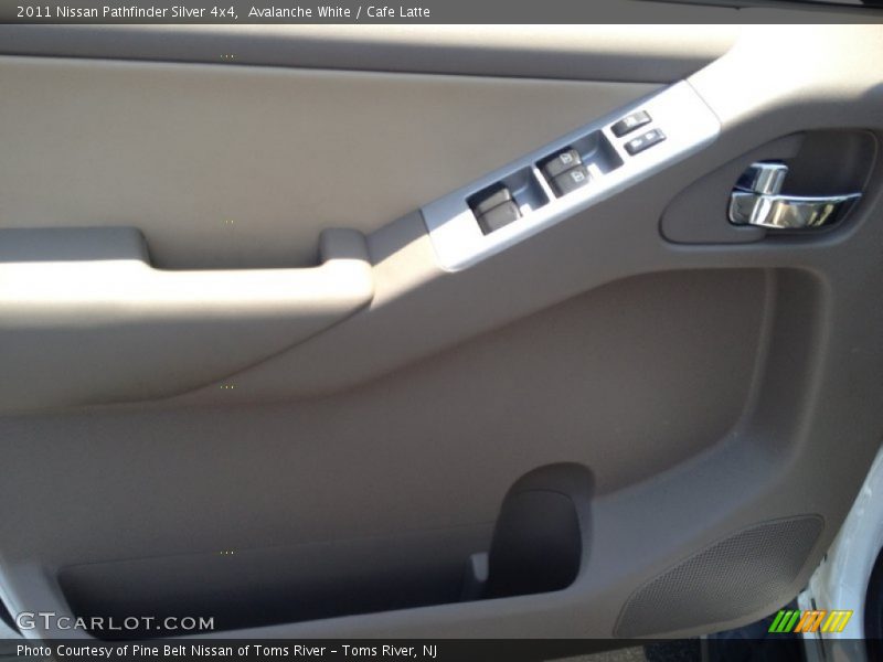 Avalanche White / Cafe Latte 2011 Nissan Pathfinder Silver 4x4