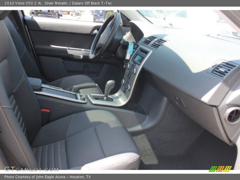 Silver Metallic / Dalaro Off Black T-Tec 2010 Volvo V50 2.4i