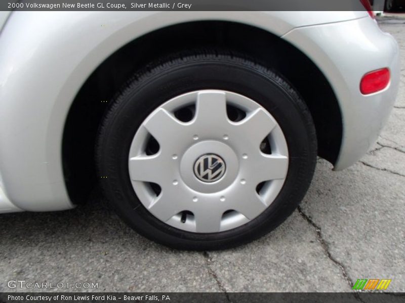 Silver Metallic / Grey 2000 Volkswagen New Beetle GL Coupe