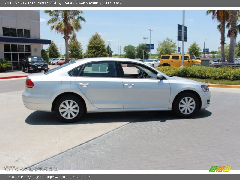 Reflex Silver Metallic / Titan Black 2013 Volkswagen Passat 2.5L S