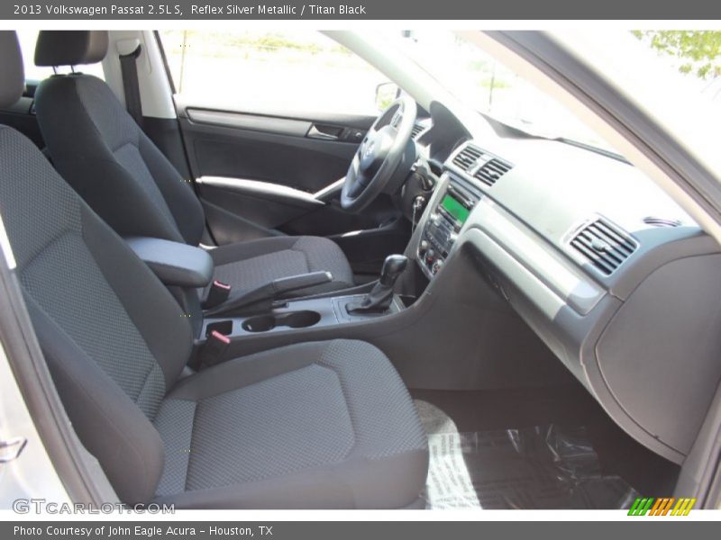 Reflex Silver Metallic / Titan Black 2013 Volkswagen Passat 2.5L S
