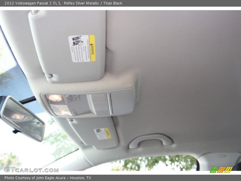 Reflex Silver Metallic / Titan Black 2013 Volkswagen Passat 2.5L S