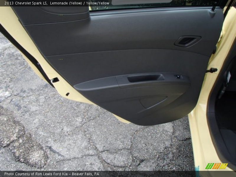 Lemonade (Yellow) / Yellow/Yellow 2013 Chevrolet Spark LS