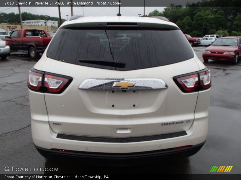 White Diamond Tricoat / Ebony 2013 Chevrolet Traverse LT AWD