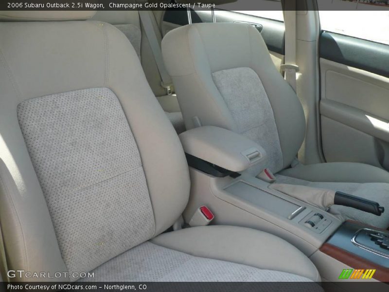 Champagne Gold Opalescent / Taupe 2006 Subaru Outback 2.5i Wagon