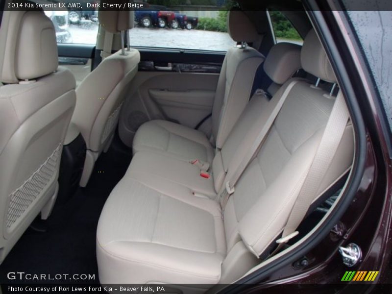 Rear Seat of 2014 Sorento LX AWD