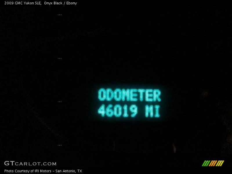 Onyx Black / Ebony 2009 GMC Yukon SLE