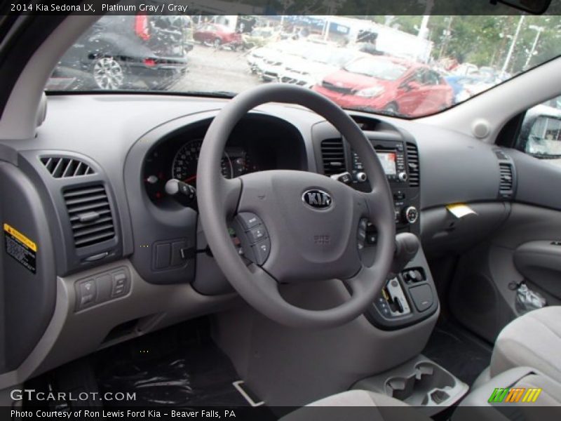 Dashboard of 2014 Sedona LX