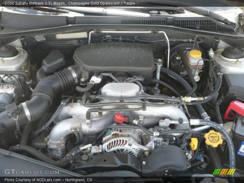Champagne Gold Opalescent / Taupe 2006 Subaru Outback 2.5i Wagon