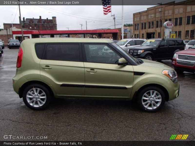 Alien Green / Black Soul Logo Cloth 2013 Kia Soul +