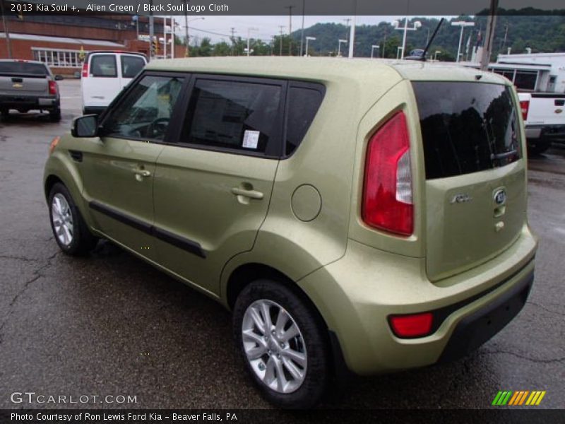 Alien Green / Black Soul Logo Cloth 2013 Kia Soul +