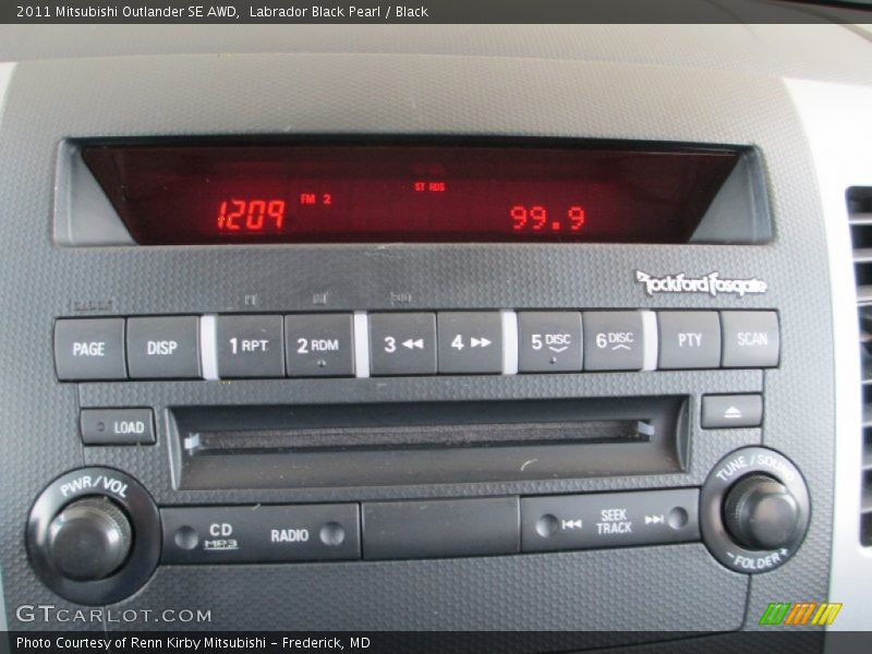 Labrador Black Pearl / Black 2011 Mitsubishi Outlander SE AWD