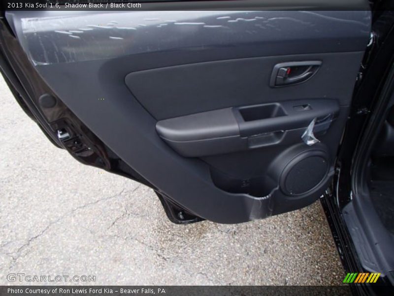 Shadow Black / Black Cloth 2013 Kia Soul 1.6